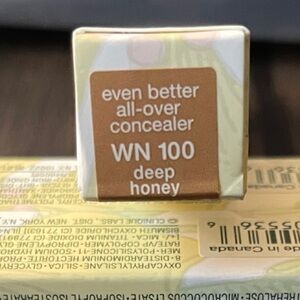 Clinique Even Better Concealer in WN100 deep honey
